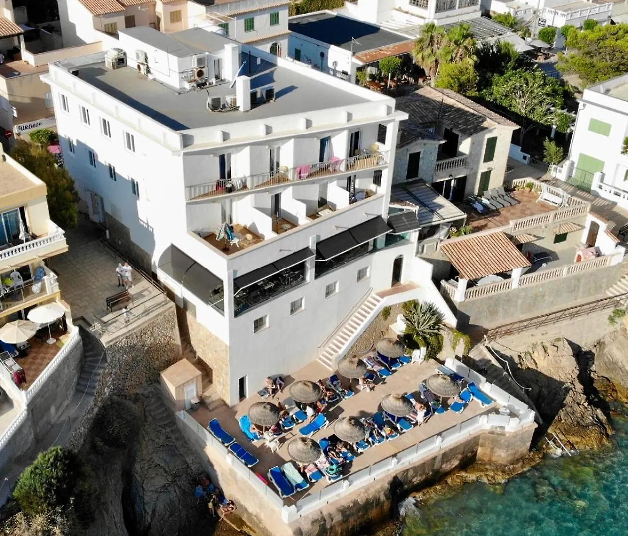 Hostal Dragonera contacts